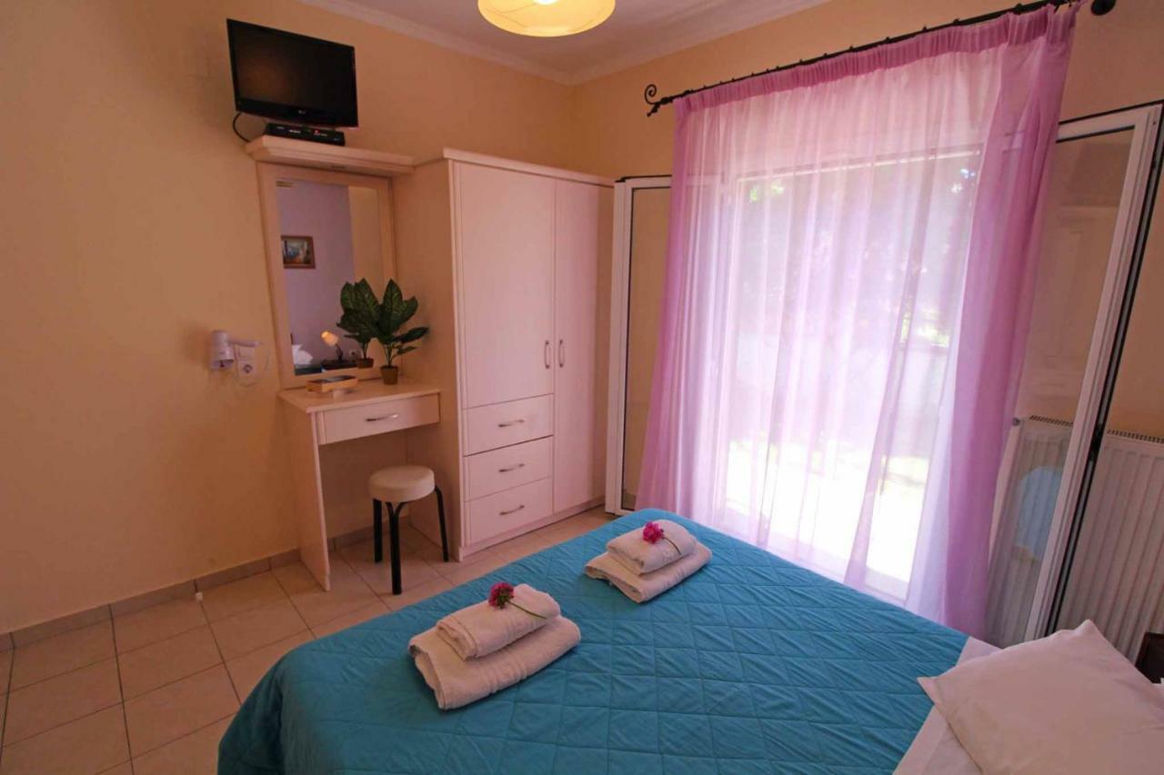 Dimitris Studios Acharavi  Ngoại thất bức ảnh